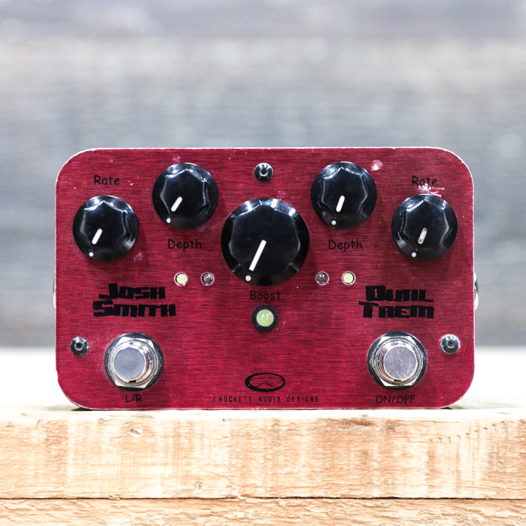 J. ROCKETT AUDIO DESIGNS JOSH SMITH DUAL TREMOLO SIGNATURE SERIES 