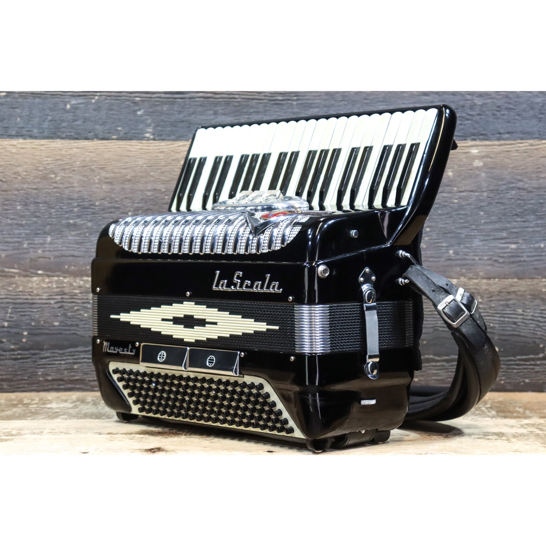 La store scala accordion